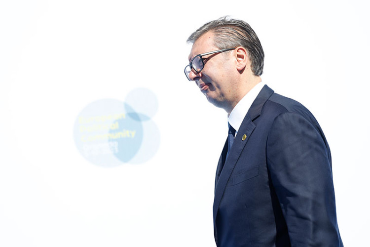 Vučić se sastao sa Zelenskim uoči početka Sastanka u Grenadi