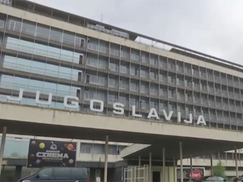 Počelo rušenje hotela 