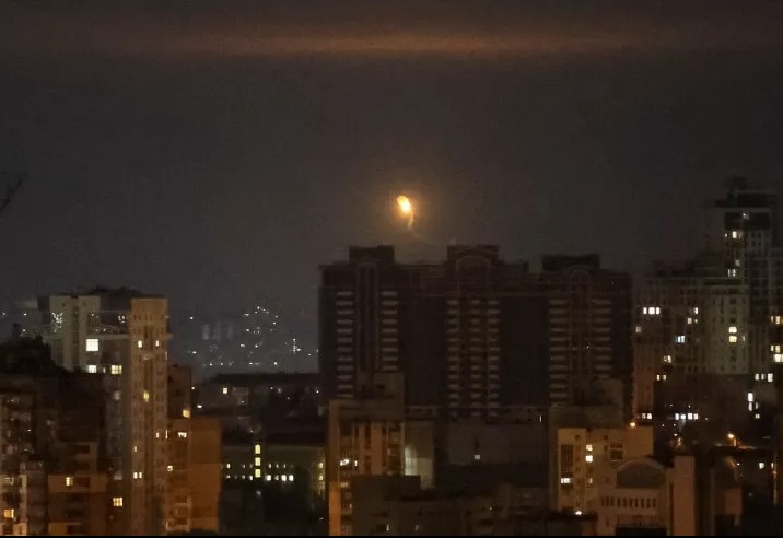 Veliki napad dronovima na Kijev