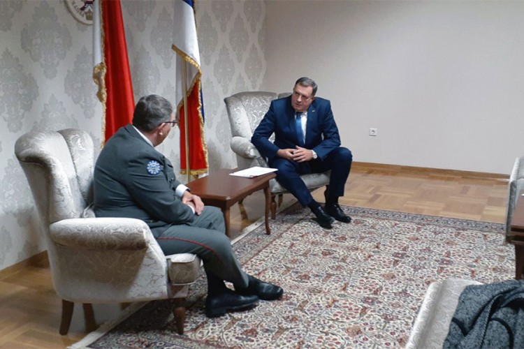 Dodik se sastao sa komandantom EUFOR-a