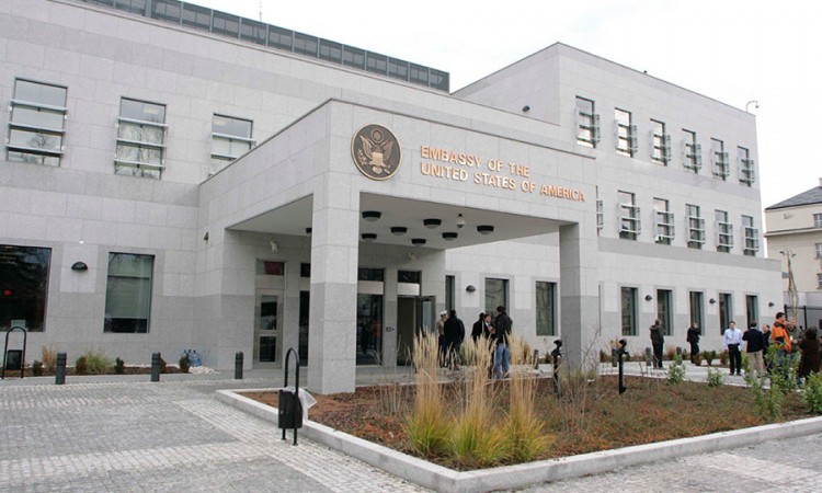 Američka ambasada: Ne kockajte se mirom po drugi put