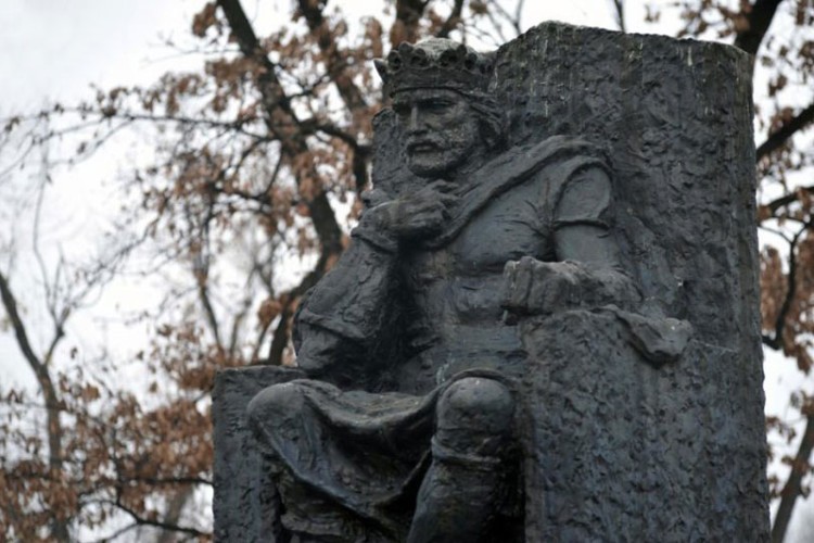 Zašto Benjamina Karić tvrdi da je kralj Tvrtko krunisan u okolini Visokog: Sarajevo otima i istoriju