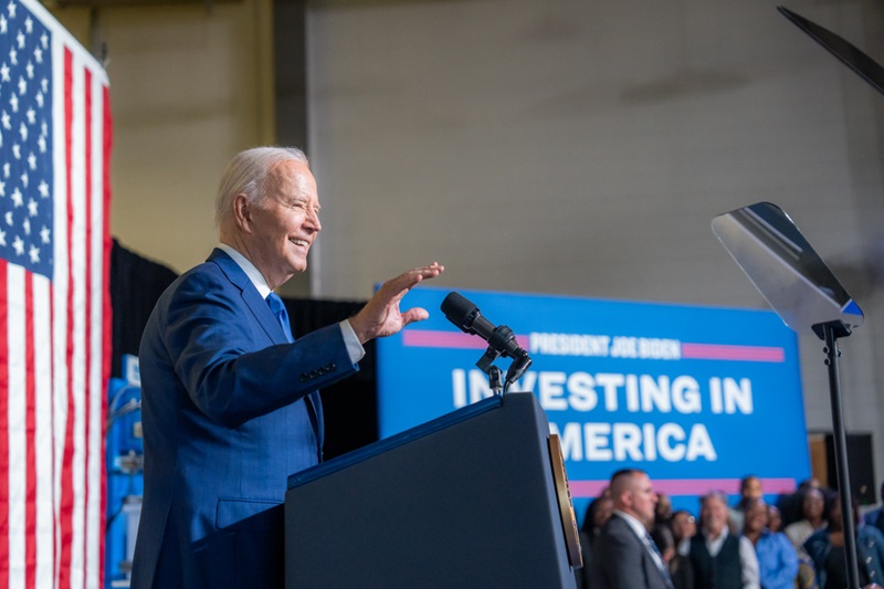 Bajden: SAD će obustaviti isporuku oružja Izraelu ako izvrši invaziju na Rafu