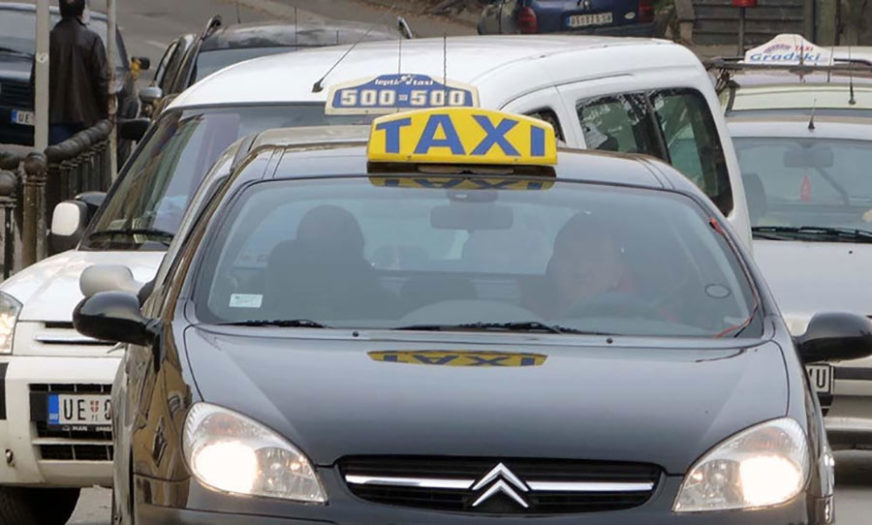 RAZLOG JE PORAŽAVAJUĆI Taksista odbio da vozi majku i dijete