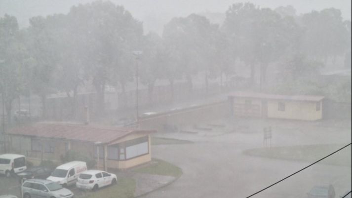 Jako nevrijeme praćeno ledom pogodilo Banju Luku (VIDEO)