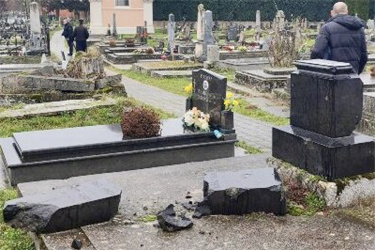 Uništeni pravoslavni spomenici u Vukovaru