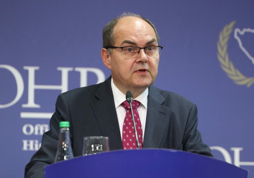 SIPA provjerava diplomatski status Kristijana Šmita