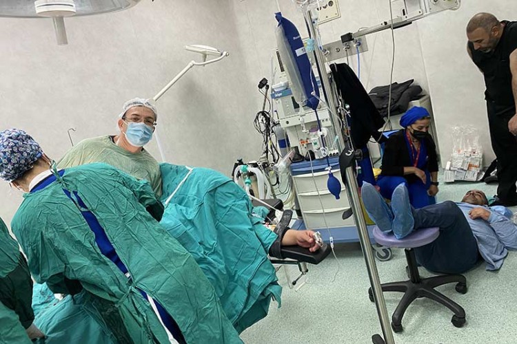 Otac od sreće PAO U NESVIJEST jer su dobili prinovu nakon 22 godine braka