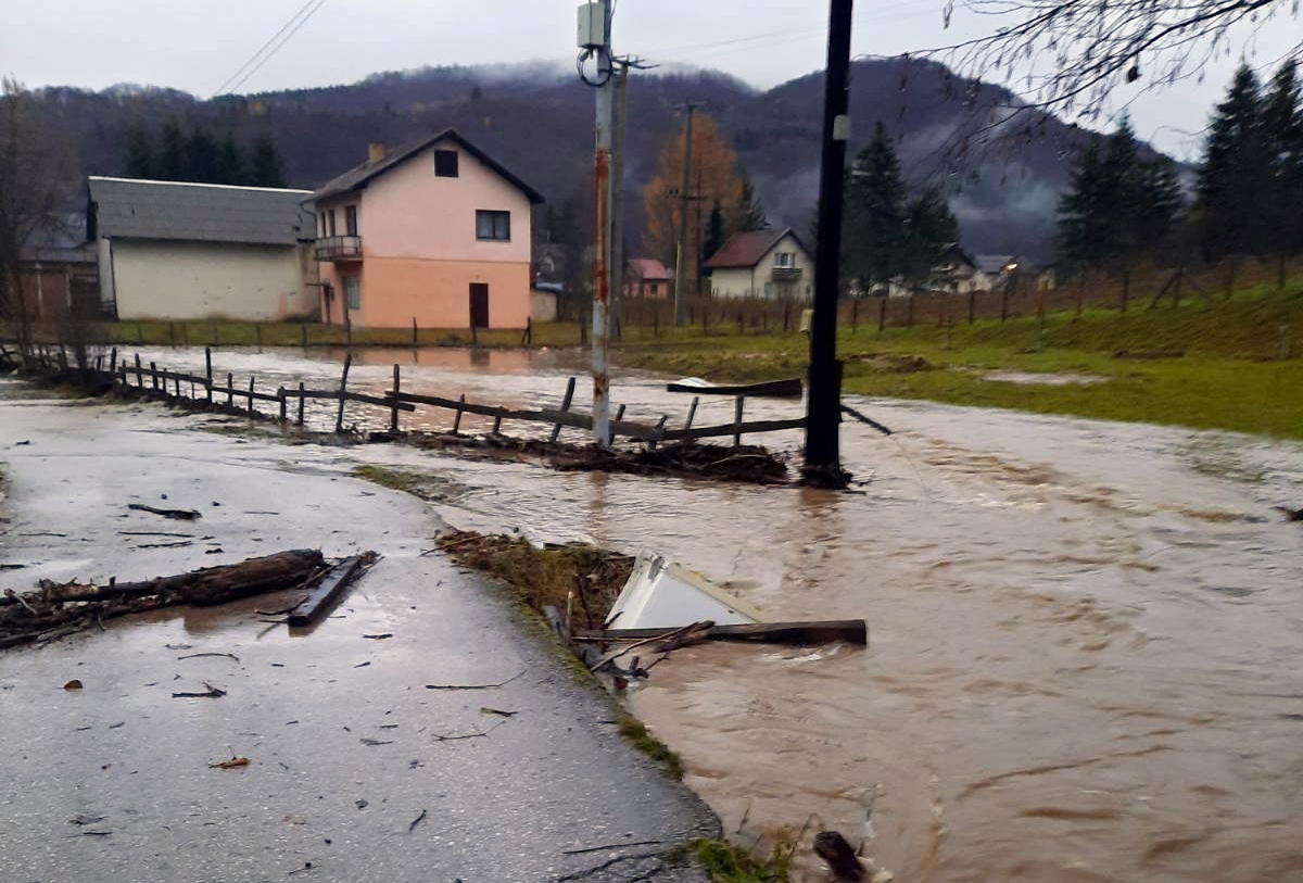 KRITIČNO NAREDNIH PET DANA Novitović: Ozbiljno shvatiti upozorenje na padavine 