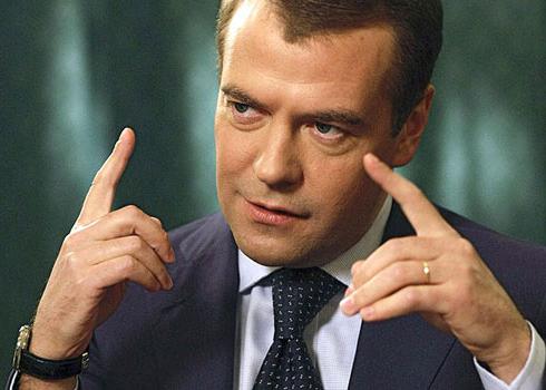 Medvedev: Duh komunizma konačno ponovo došao u Evropu, debeli evropljani snabdjeveni gasom biće prinuđeni da dijele sa siromašnima