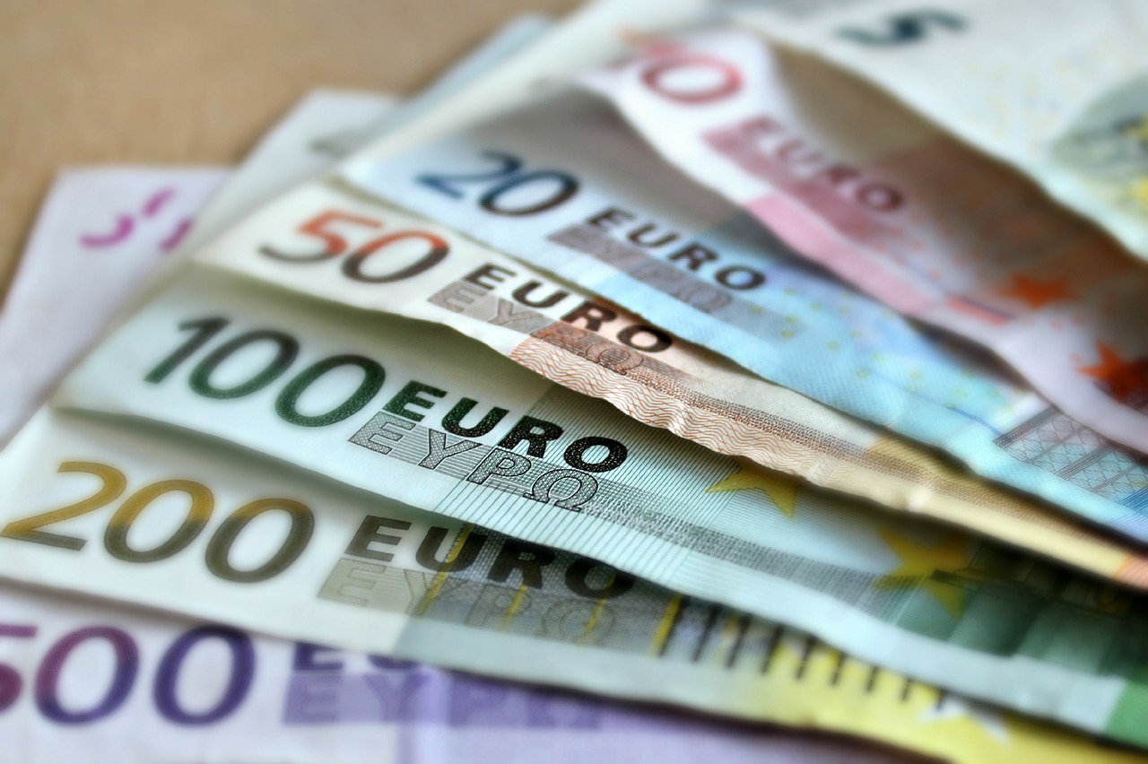 ŽELE ZADRŽATI KUNU: U Hrvatskoj skupljaju potpise širom zemlje za referendum protiv evra