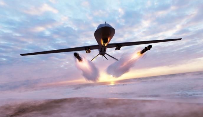 U protekloj noći ruska vojska oborila 105 ukrajinskih dronova, na desetine iznad Moskve