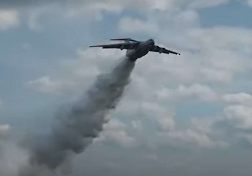 Ruski avioni već u akciji: Gase požar u Turskoj