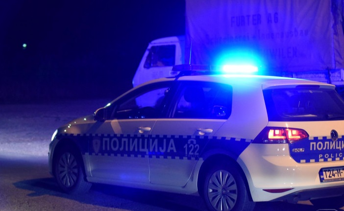 U nesreći stradao motociklista, maloljetnik teško povrijeđen