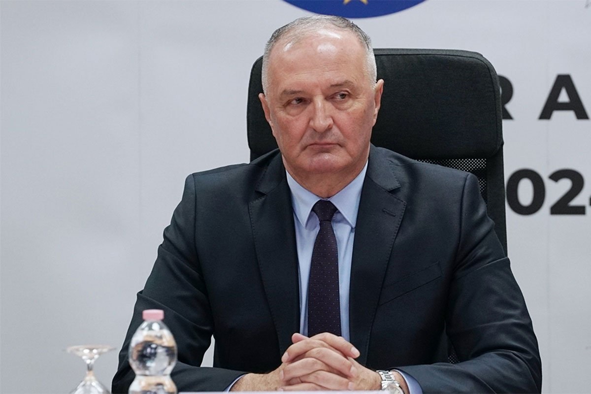 Helez: BiH stepenicu od poziva za punopravno članstvo u NATO