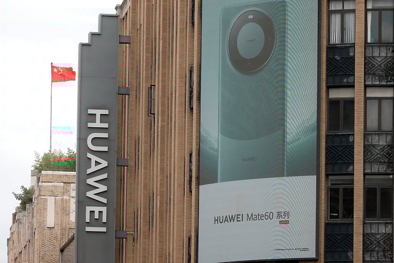 Amerikanci šokirani novim pametnim telefonom Huaweija: Zbog naprednog čipa pokrenuli istragu