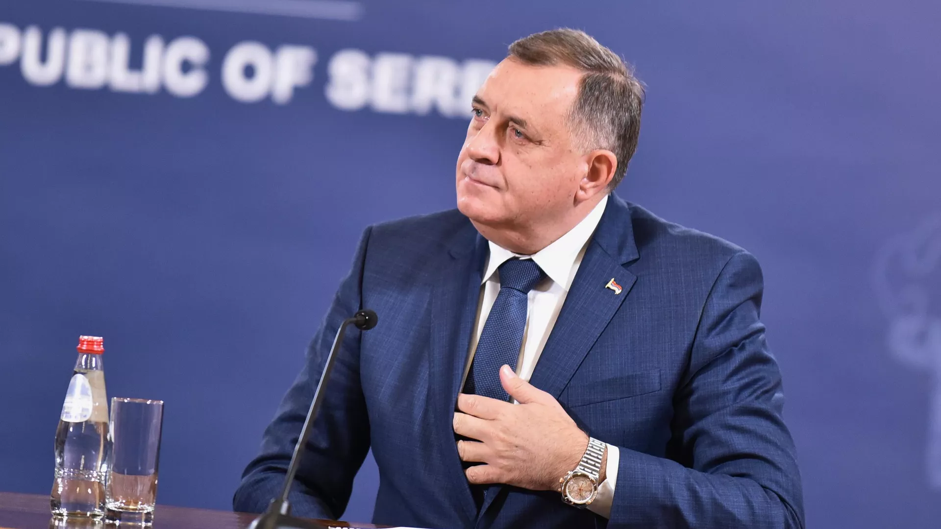 Dodik: U pripremi dokument o prestanku kontakata Srpske sa ambasadama Britanije i SAD u BiH