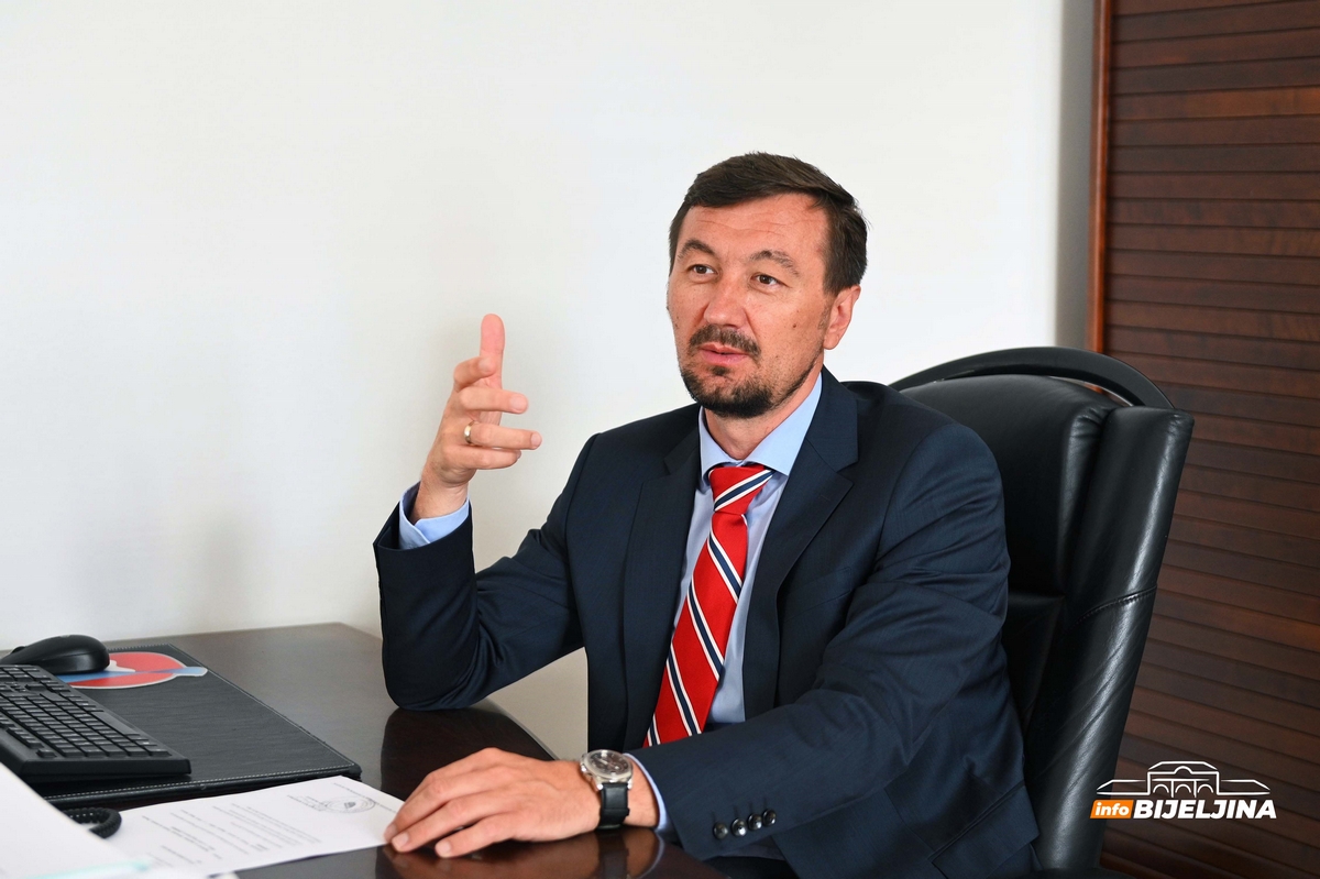 Bencun: Uprkos pritiscima, sačuvan neutralan stav prema svim zemljama OEBS-a (FOTO)