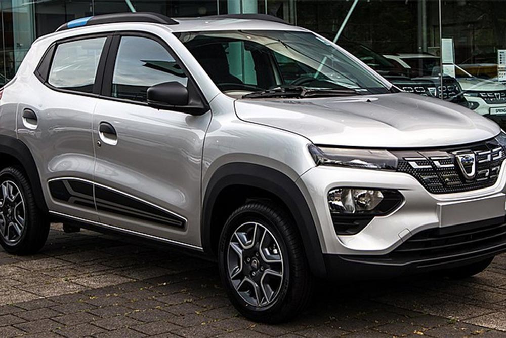 Dok drugi padaju DACIA RASTE