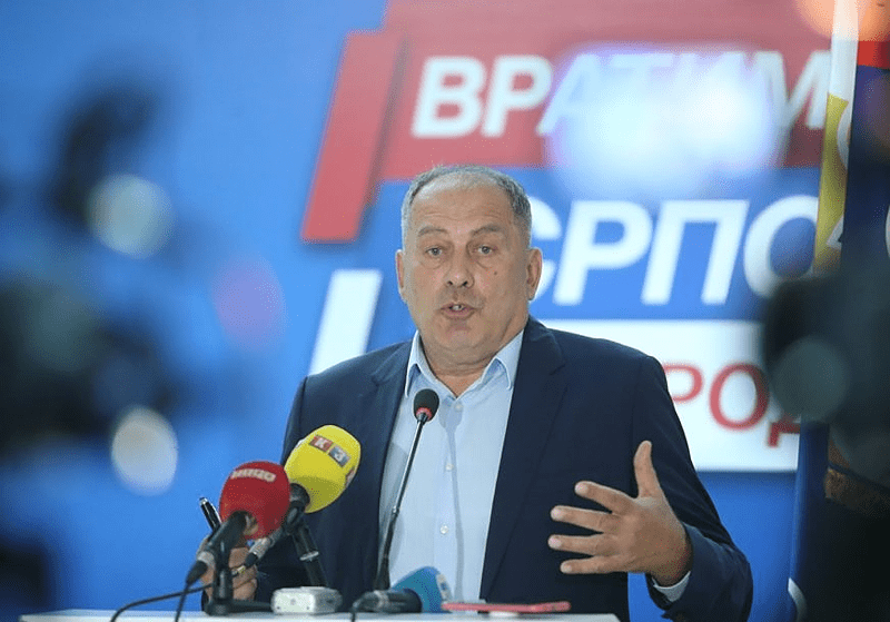 Da li poslanici treba da se ODREKNU PLATA: Mektić ponovo uzburkao političku scenu