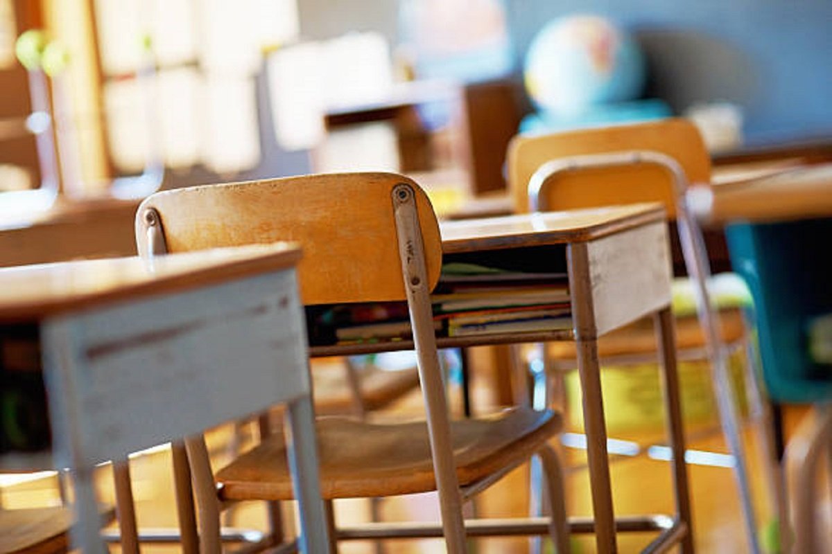 Dva učenika isključeni iz škole, oglasila se napadnuta profesorica