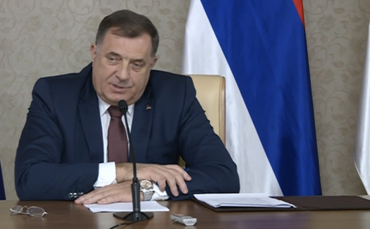 Dodik čestitao Vučiću: Svaki uspjeh Srbije gledamo i kao uspjeh RS
