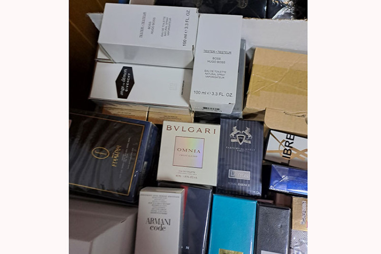 U vozilu banjalučke Hitne pomoći pokušao prošvercovati parfeme