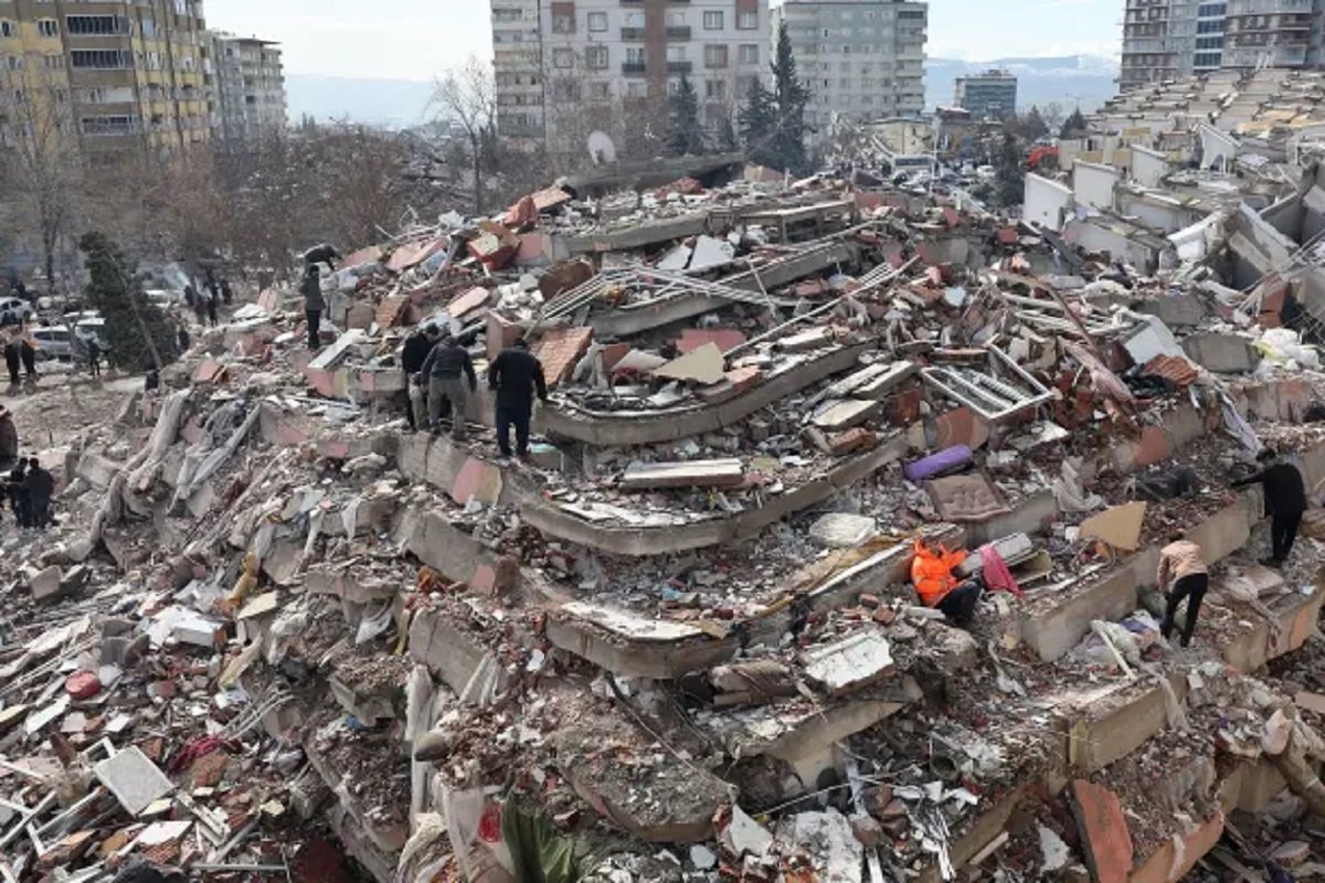 Turska izdaje pravila o obnovi poslije zemljotresa