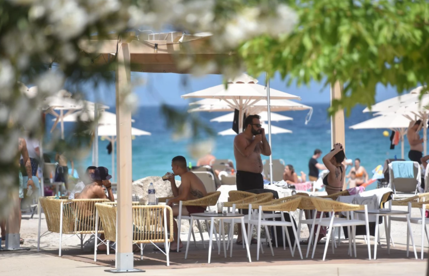 Zarada i do 60 evra po satu: Prodavci na hrvatskim plažama 