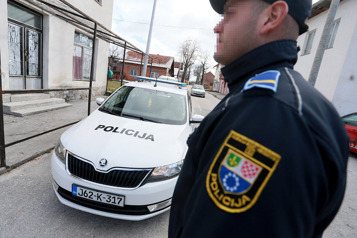 Bivšeg fudbalera pretukli pa mu pucali u glavu