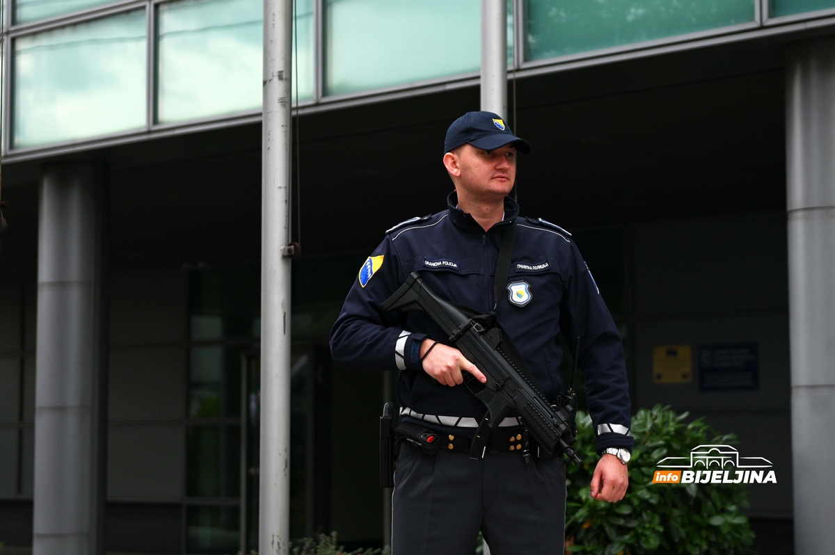 PRETRESI NA 12 LOKACIJA U toku akcija Granične policije BiH
