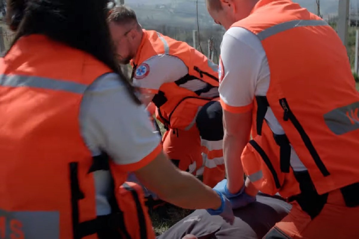 Napao radnike Hitne i vikao da su ustaše