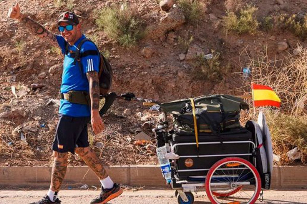 Španac koji je krenuo pješke u Katar na SP, uhapšen u Iranu?