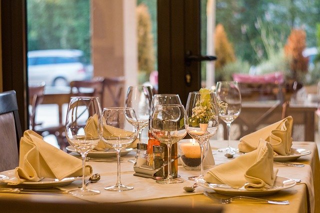 Srbija: U julu i avgustu subvencije za ugostiteljstvo i turizam