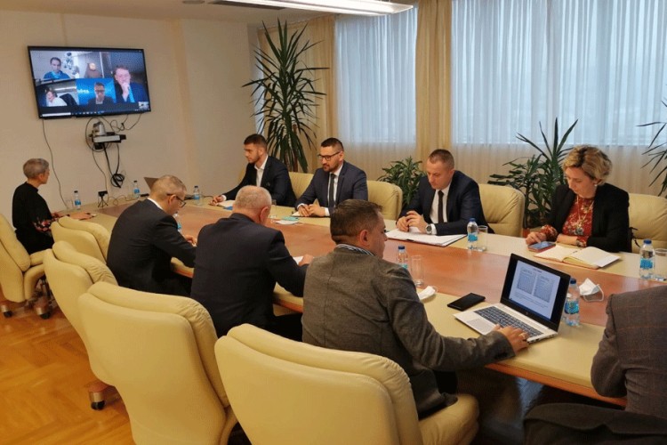 RS u trci za dovođenje njemačkog auto-giganta