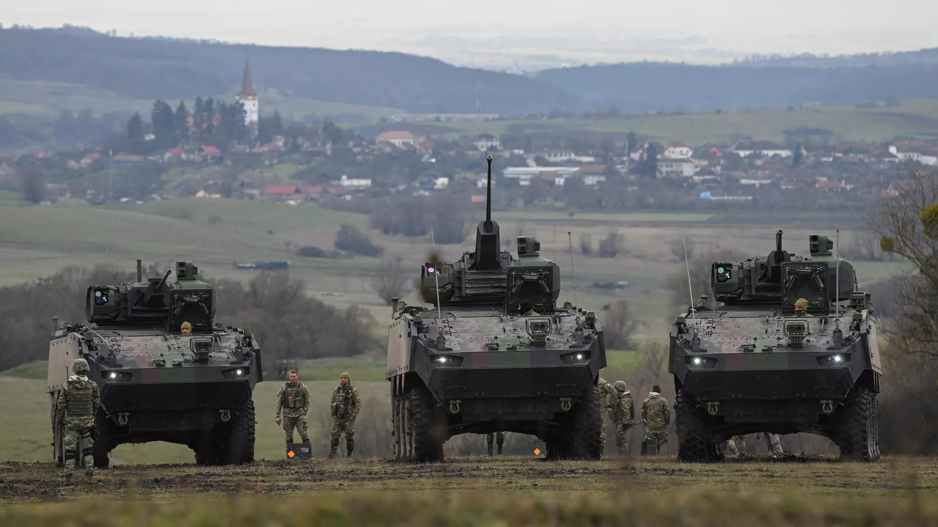 Ruski diplomata: NATO ispraznio skladišta oružja - nemaju čak ni za vojne vježbe