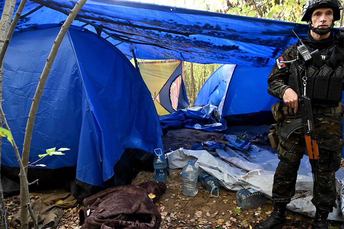 Policija u Srbiji otkrila 165 migranata i naoružanje