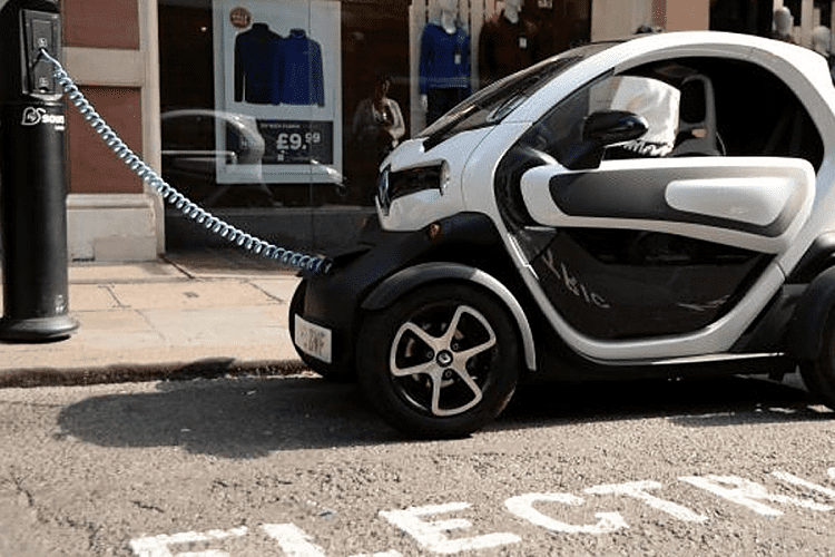 Utrostručena prodaja električnih automobila u EU