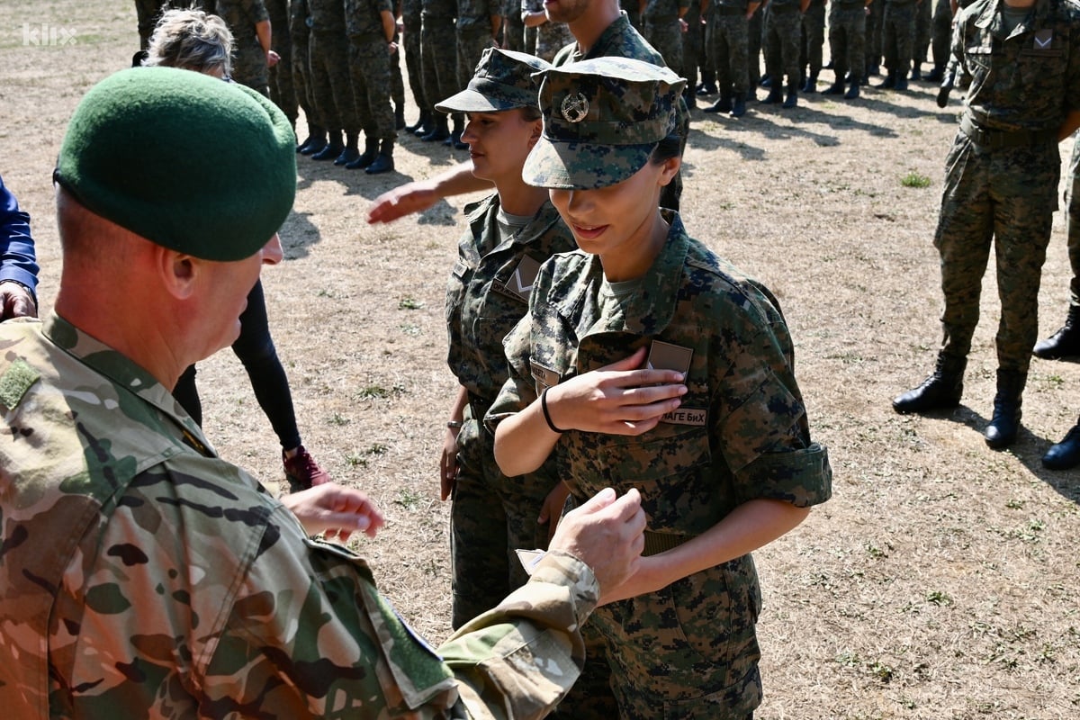 Oružane snage BiH bogatije za 349 novih vojnika, nikada veći broj žena: 