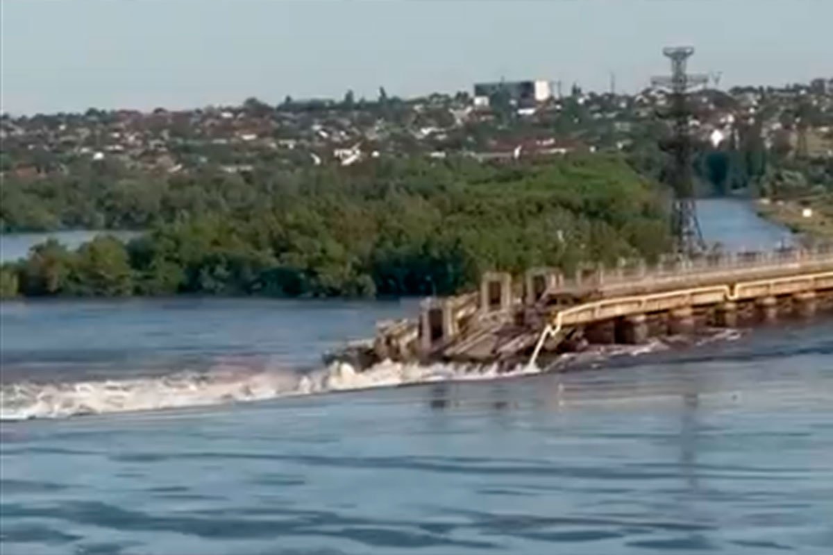 Kijev evakuiše civile zbog rušenja dijela brane, 80 naselja u opasnosti od poplava