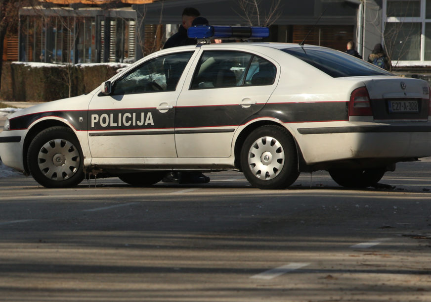 ZATEČEN NA LICU MJESTA Afrikanac uhapšen zbog pokušaja krađe automobila