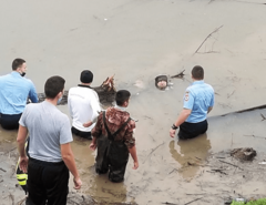 “GLAVU JEDVA DRŽAO IZNAD VODE” Policajci heroji za Sropisali DRAMATIČNO SPASAVANJE