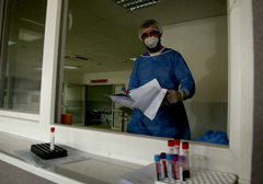 Korona virus u FBiH ne miruje: Preminulo 15 osoba, zaraženo 412