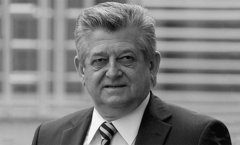 Gradonačelnik Bijeljine, Mićo Mićić, preminuo je od posljedica korona virusa.