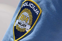 Prijetio majci pa zaradio zatvor!