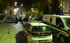 Drama na Ilidži: Skočio sa četvrtog sprata, pao na asfalt i preživio