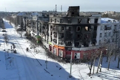 UŽIVO /VIDEO/Zračni udari; Ruske snage praktično u centru Bahmuta; Snimci iz Bahmuta i sa fronta; Rusi sa juga probili u Bahmutu; Mala pomjeranja fronta kod Avdijevke i Marinke