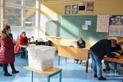 U nedelju izbori u Srebrenici, Srbi pozivaju na izbore, Bošnjaci na bojkot