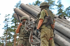 UŽIVO /VIDEO/ Žestoke borbe na granici; Pucnjava; Rusi napreduju; Zapad dao ultimatum;Šolc o sankcijama i "čekanju efekata"