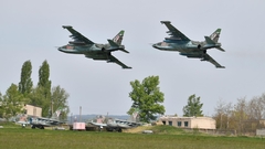 UŽIVO /VIDEO/🛫🛬 Oboren jurišni avion;Pentagon: Rusko napredovanje je stalo ⚔️ ;Video zarobljavljanja engleskog plaćenika: "Ne brini mi smo rusi"